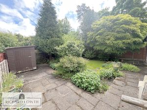 Private Garden- click for photo gallery